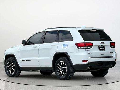 Bright White Clearcoat 2019 Jeep Grand Cherokee Trailhawk