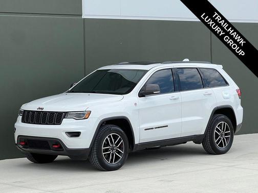 Bright White Clearcoat 2019 Jeep Grand Cherokee Trailhawk