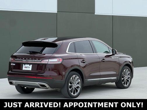 2022 Lincoln Nautilus Reserve