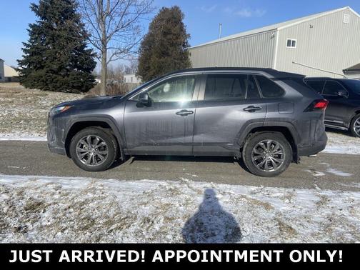 2023 Toyota RAV4 Hybrid XLE Premium