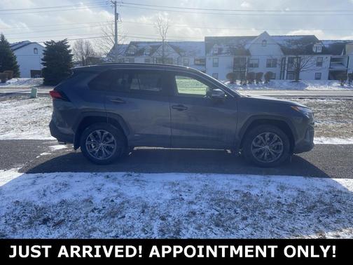 2023 Toyota RAV4 Hybrid XLE Premium
