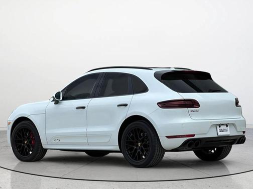 Carrara White Metallic 2018 Porsche Macan Macan GTS