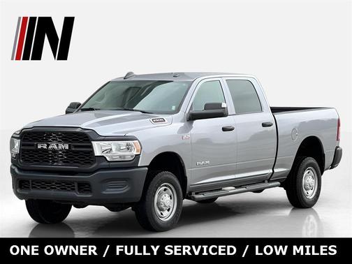 2020 RAM 2500 Tradesman Crew Cab 4X4 6'4' Box