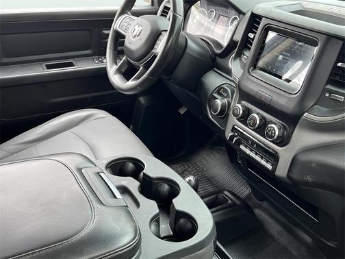 2020 RAM 2500 Tradesman Crew Cab 4X4 6'4' Box