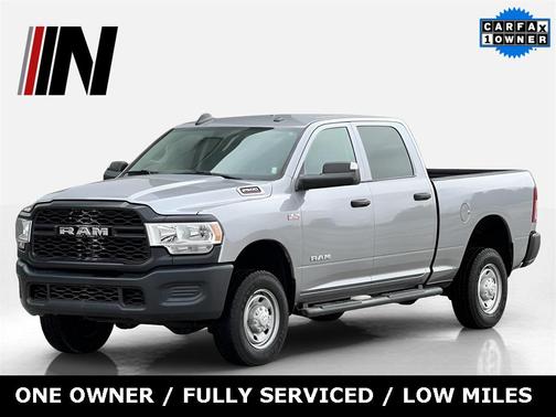 2020 RAM 2500 Tradesman Crew Cab 4X4 6'4' Box