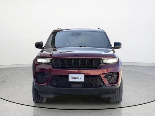 2022 Jeep Grand Cherokee Altitude