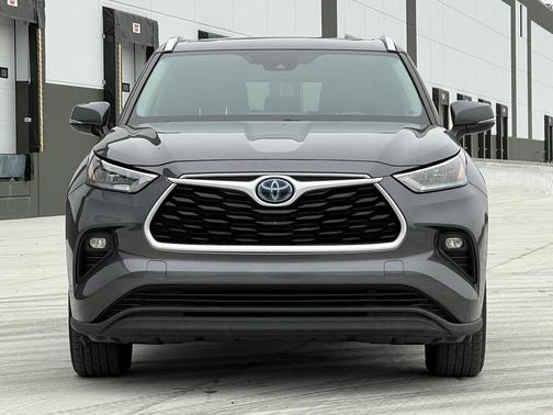 2020 Toyota Highlander Hybrid XLE