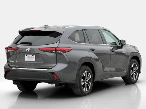 2020 Toyota Highlander Hybrid XLE