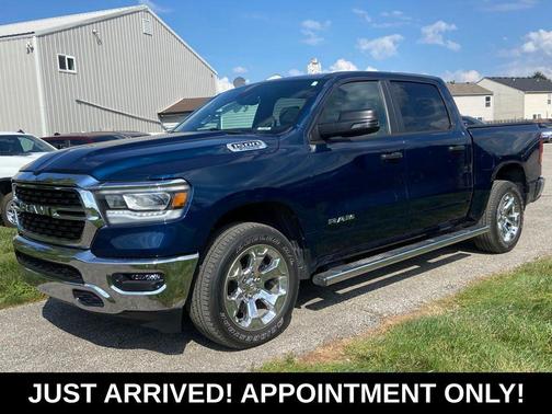 Patriot Blue Pearlcoat 2023 RAM 1500 Big Horn/Lone Star