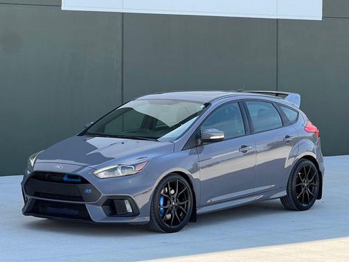 Stealth Gray 2017 Ford Focus RS Base