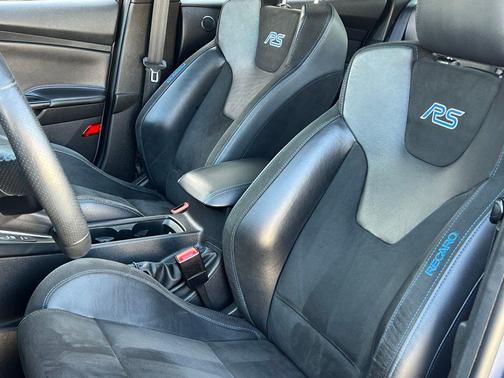 Stealth Gray 2017 Ford Focus RS Base