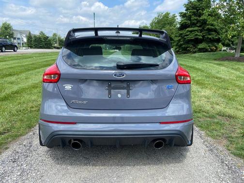 Stealth Gray 2017 Ford Focus RS Base