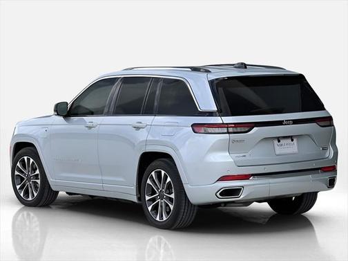 2022 Jeep Grand Cherokee 4xe Overland