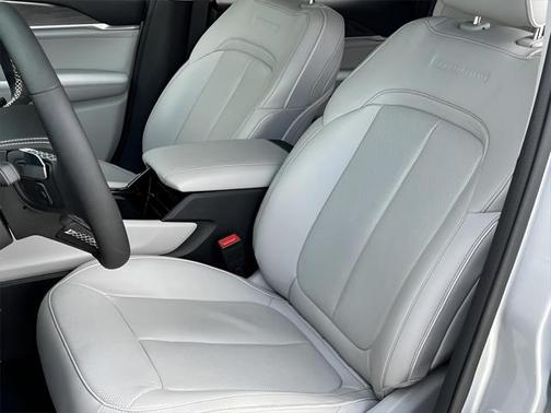 2022 Jeep Grand Cherokee 4xe Overland