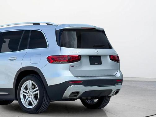 Iridium Silver Metallic 2020 Mercedes-Benz GLB 250 4MATIC