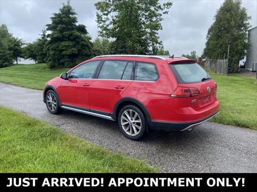 2017 Volkswagen Golf Alltrack TSI SE