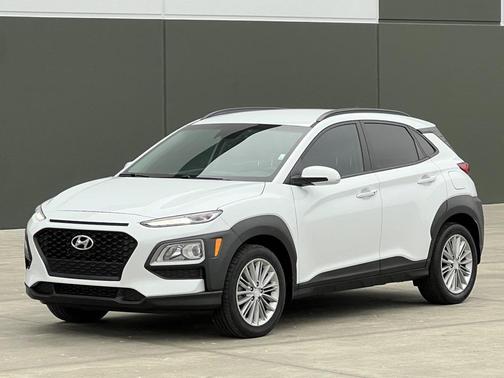 2021 Hyundai KONA SEL