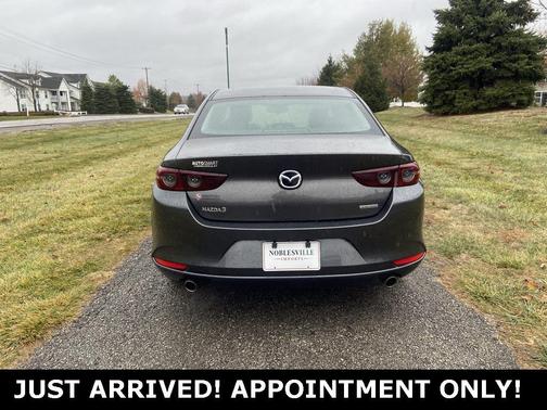 2019 Mazda Mazda3 Select