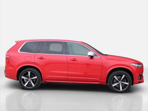2018 Volvo XC90 Hybrid T8 R-Design