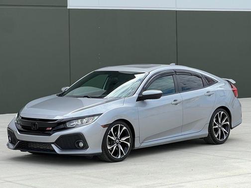Lunar Silver Metallic 2017 Honda Civic Si