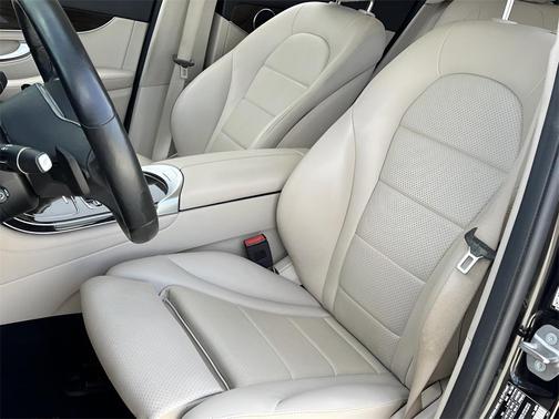2020 Mercedes-Benz GLC 300 4MATIC