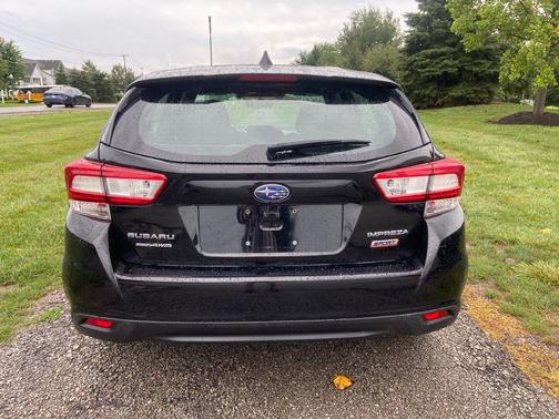 Crystal Black Silica 2019 Subaru Impreza 2.0i Sport