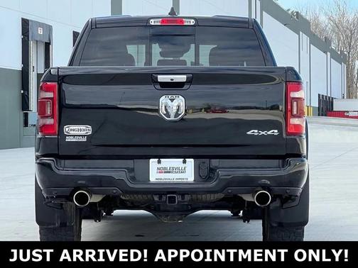 Diamond Black Crystal Pearlcoat 2020 RAM 1500 Longhorn