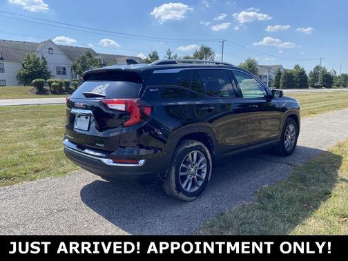 2024 GMC Terrain SLT