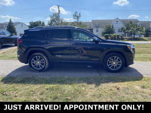 2024 GMC Terrain SLT