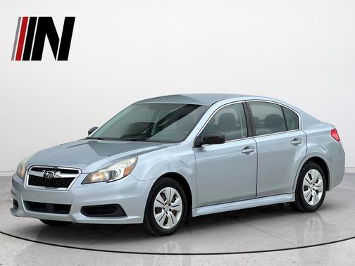 Ice Silver Metallic 2013 Subaru Legacy Base