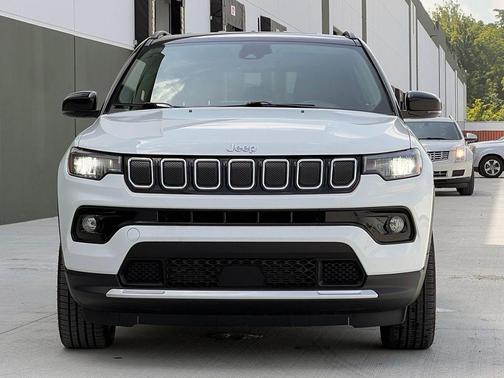 Bright White Clearcoat 2022 Jeep Compass Limited