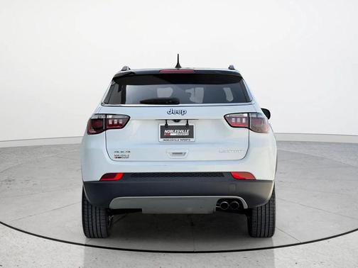 Bright White Clearcoat 2022 Jeep Compass Limited