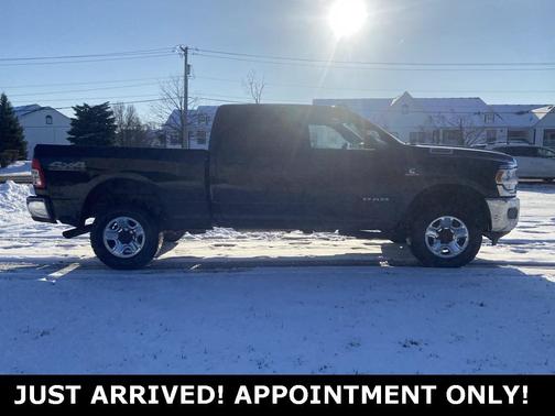 2021 RAM 2500 Tradesman Crew Cab 4x4 6'4' Box