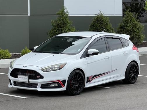 2017 Ford Focus ST ST