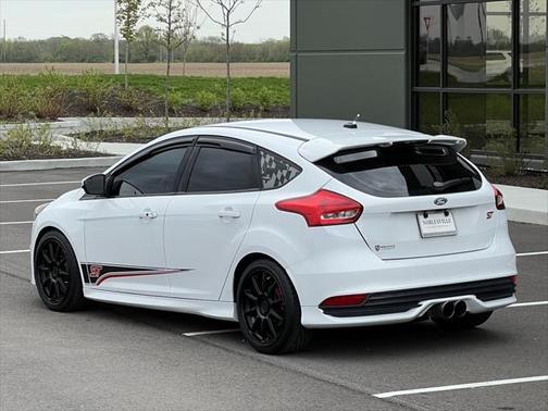 2017 Ford Focus ST ST