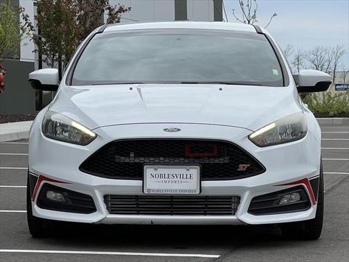 2017 Ford Focus ST ST
