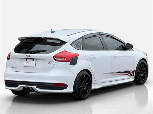 2017 Ford Focus ST