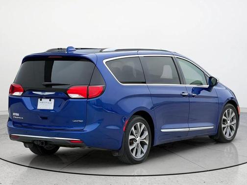 2018 Chrysler Pacifica Limited