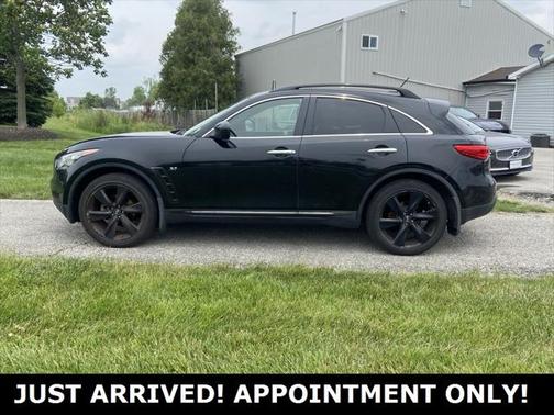 2016 INFINITI QX70 Base