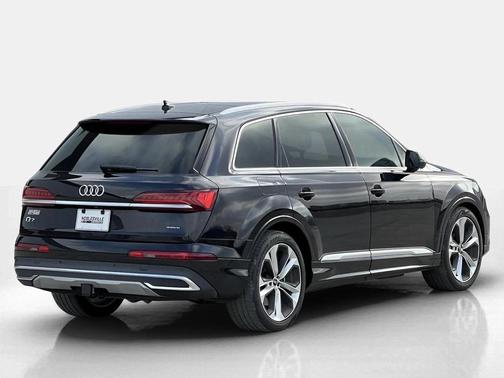 2021 Audi Q7 55 Prestige