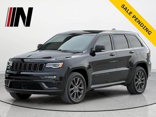 Diamond Black Crystal Pearlcoat 2019 Jeep Grand Cherokee High Altitude