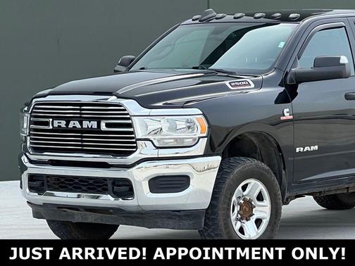 2021 RAM 2500 Tradesman Crew Cab 4x4 6'4' Box