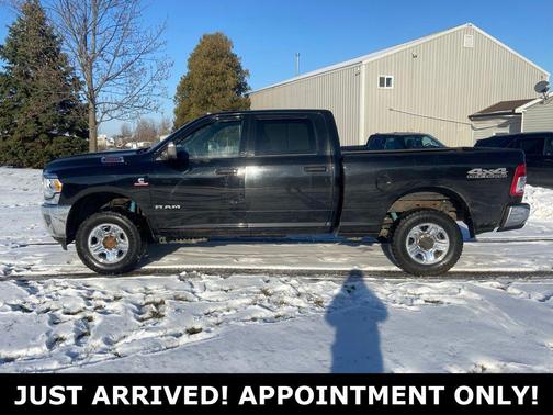 2021 RAM 2500 Tradesman Crew Cab 4x4 6'4' Box