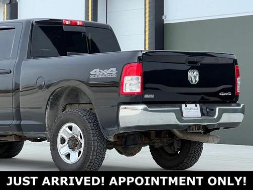 2021 RAM 2500 Tradesman Crew Cab 4x4 6'4' Box