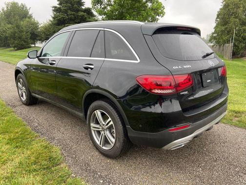 Black 2021 Mercedes-Benz GLC 300 4MATIC