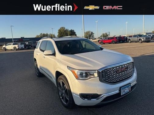 2017 GMC Acadia Denali