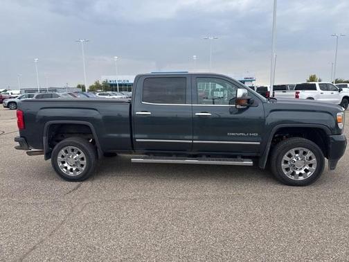 2017 GMC Sierra 2500 Denali