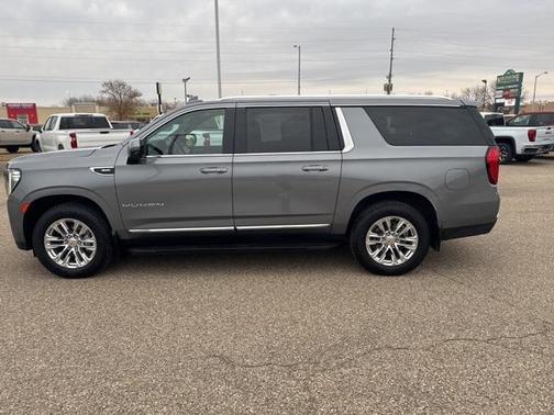 2021 GMC Yukon XL SLT