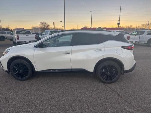 2023 Nissan Murano SV