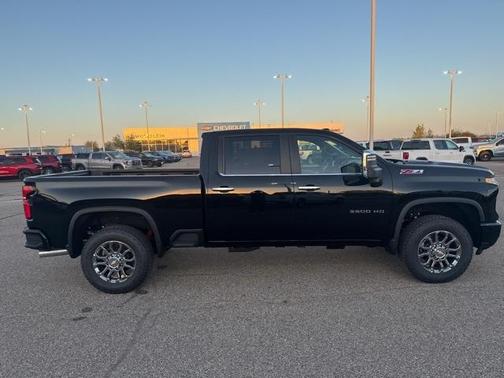 2026 Chevrolet Silverado 3500 LT